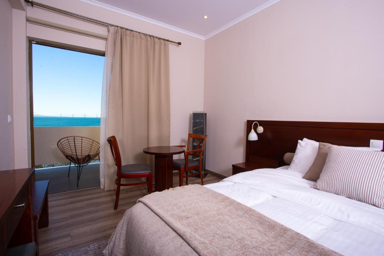 Lepanto Beach Hotel Nafpaktos Exterior photo